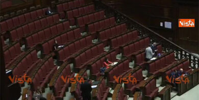 Dl dignità, inizia la discussione generale alla Camera ma l’aula è semi vuota