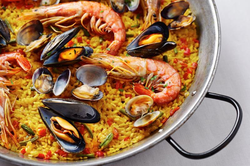 Oroscopo foodie per Ferragosto, a ogni segno zodiacale il suo cibo