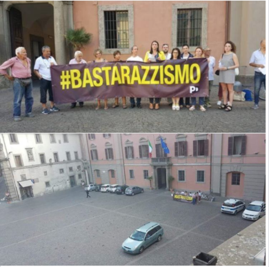 Razzismo, Pd: la foto che imbarazza i dem di Viterbo in piazza contro Salvini