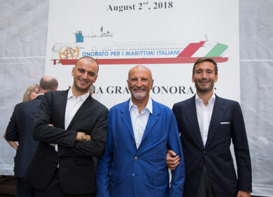 La dedica ai marittimi italiani sulla fiancata della nuova nave di Onorato