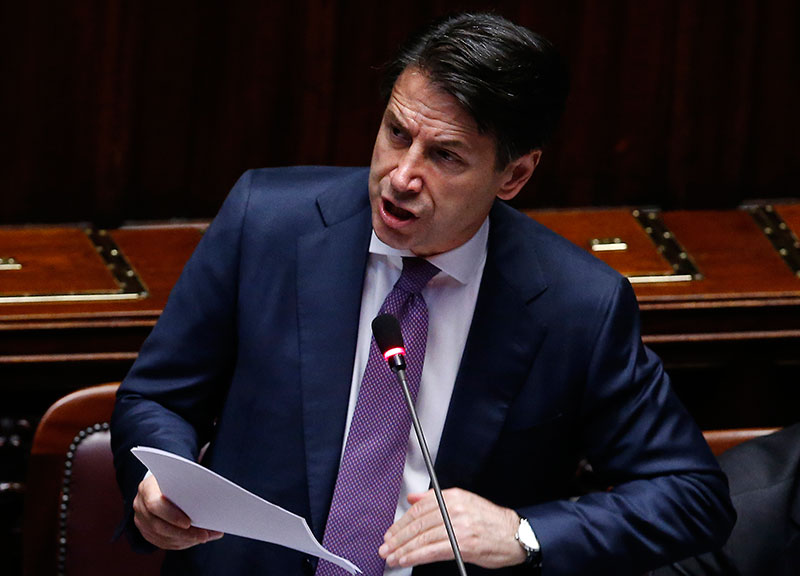 Governo, Conte: 250mila metri quadrati di spiagge liberati dai privati abusivi Governo, Conte: 250mila metri quadrati di spiagge liberati dai privati abusivi