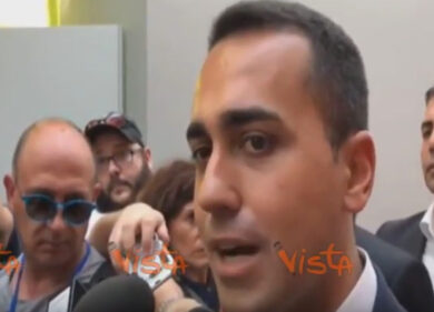 Air Force Renzi, Di Maio: “Contento che Trenta abbia messo la parola fine a simbolo del narcisismo”