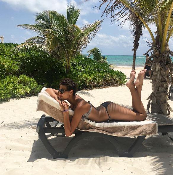 Federica Pellegrini, foto “sexy” in vasca per i 30 anni. Justine Mattera topless e…