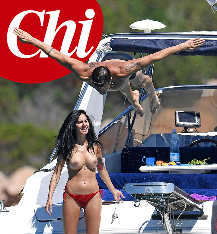 Federica Pellegrini, foto “sexy” in vasca per i 30 anni. Justine Mattera topless e…