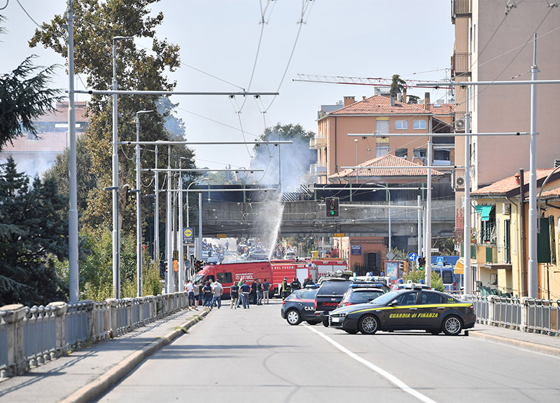 Bologna, Conte in visita ai 100 feriti. Vacanze, caos traffico. News