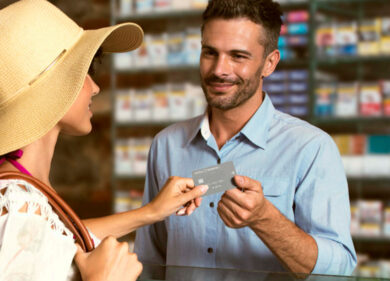 Intesa Sanpaolo, novità Banca 5: prelievo gratis fino 150 euro in tabaccheria