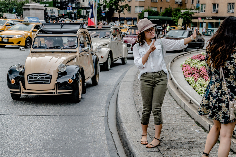 Citroen 2CV festeggia i 70 anni a New York Citroen 2CV festeggia i 70 anni a New York