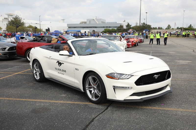 Ford festeggia la 10milionesimo Mustang prodotta Ford festeggia la 10milionesimo Mustang prodotta