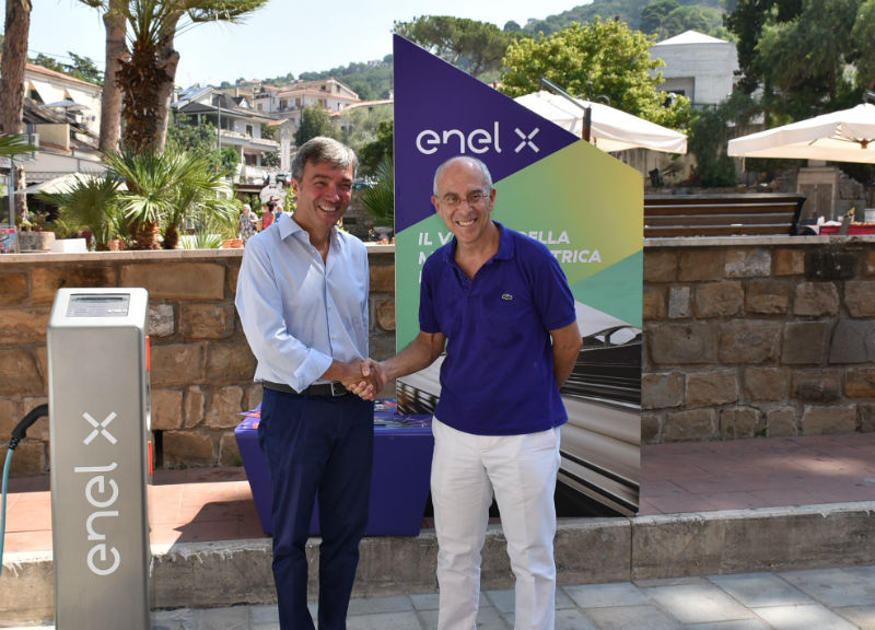 Enel porta le auto elettriche a Castellabate: il Cilento diventa sostenibile Enel porta le auto elettriche a Castellabate: il Cilento diventa sostenibile