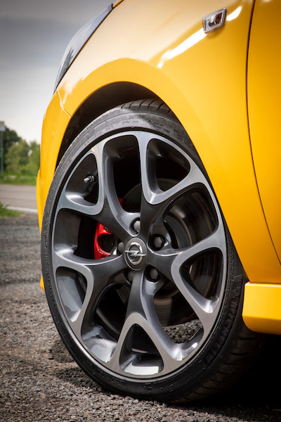 Nuova Opel Corsa GSi,iniziano le vendite Nuova Opel Corsa GSi,iniziano le vendite
