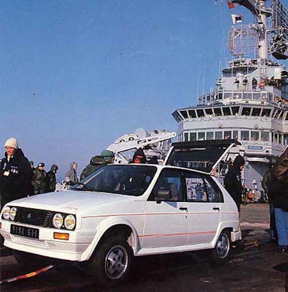 Citroen coinvolge la marina francese per il lancio della Visa GTi Citroen coinvolge la marina francese per il lancio della Visa GTi