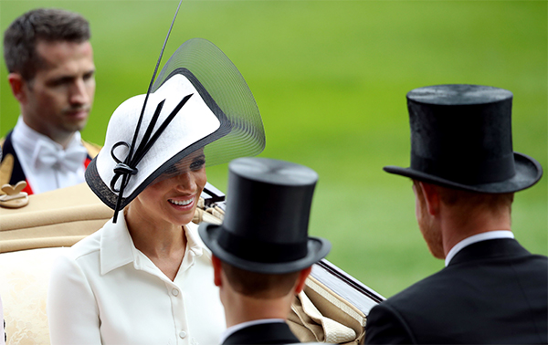 Meghan Markle, svolta: la mamma si trasferisce a Londra. MEGHAN MARKLE NEWS Meghan Markle, svolta: la mamma si trasferisce a Londra. MEGHAN MARKLE NEWS