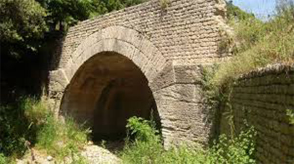 Ponte Morandi Genova, storia di una lunga e inesorabile decadenza bimillenaria Ponte Morandi Genova, storia di una lunga e inesorabile decadenza bimillenaria
