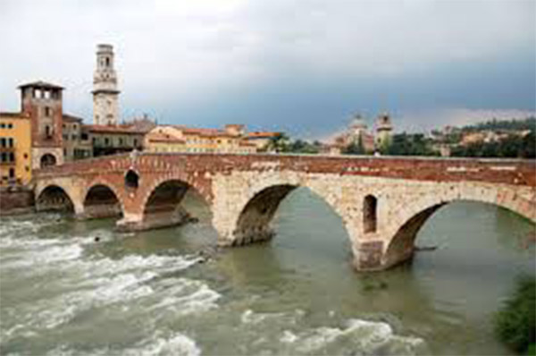 Ponte Morandi Genova, storia di una lunga e inesorabile decadenza bimillenaria Ponte Morandi Genova, storia di una lunga e inesorabile decadenza bimillenaria