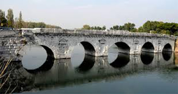 Ponte Morandi Genova, storia di una lunga e inesorabile decadenza bimillenaria Ponte Morandi Genova, storia di una lunga e inesorabile decadenza bimillenaria