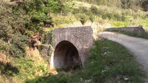Ponte Morandi Genova, storia di una lunga e inesorabile decadenza bimillenaria Ponte Morandi Genova, storia di una lunga e inesorabile decadenza bimillenaria