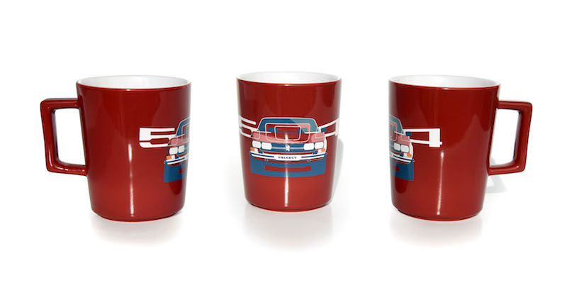 PEUGEOT Design Lab presenta la collezione Lifestyle 504 LEGEND PEUGEOT Design Lab presenta la collezione Lifestyle 504 LEGEND