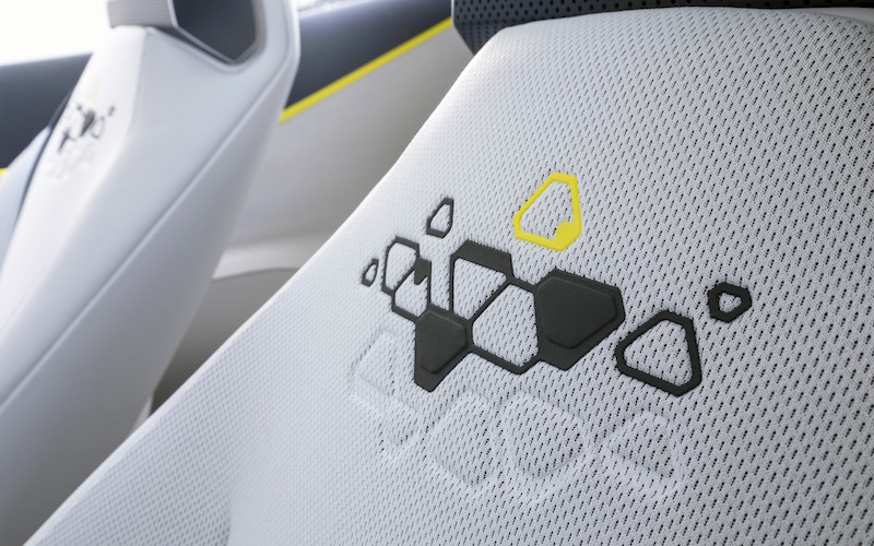 Opel  svela il GT X Experimental il primo SUV compatto elettrico 5 porte