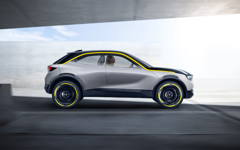 Opel  svela il GT X Experimental il primo SUV compatto elettrico 5 porte