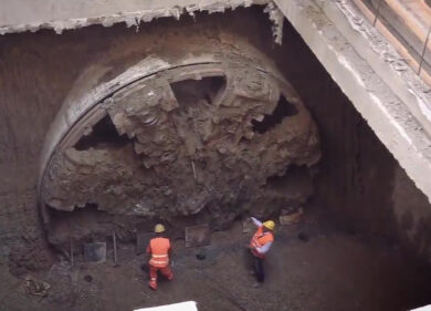 Raggi sindaco per 20 anni. Il sogno della metro C al Colosseo