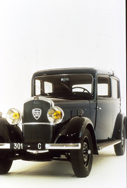 1931: Peugeot 201C la prima auto con avantreno a  ruote indipendenti