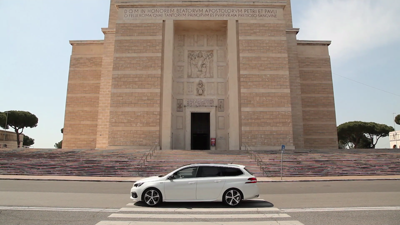 Peugeot 308 SW tecnologia al vertice del mercato Peugeot 308 SW tecnologia al vertice del mercato