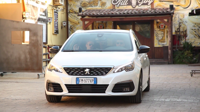 Peugeot 308 SW tecnologia al vertice del mercato Peugeot 308 SW tecnologia al vertice del mercato