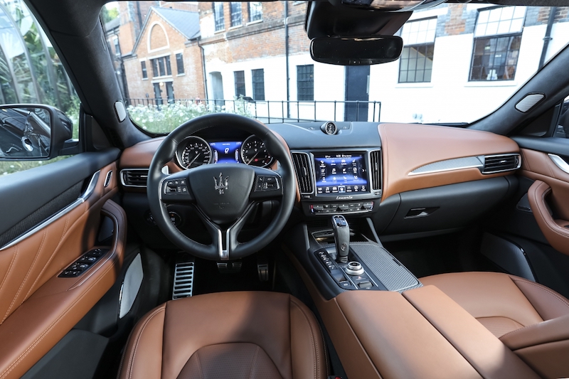 Maserati Levate: un concentrato  di eleganza e potenza