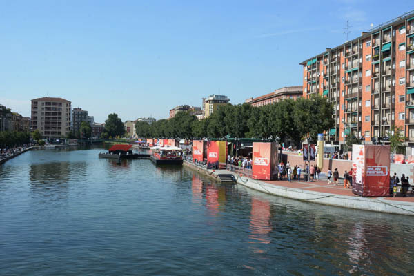 Vettel e Raikkonen con FERRARI F1 show pubblico alla Darsena Vettel e Raikkonen con FERRARI F1 show pubblico alla Darsena