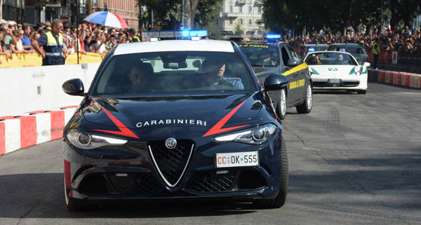 Vettel e Raikkonen con FERRARI F1 show pubblico alla Darsena Vettel e Raikkonen con FERRARI F1 show pubblico alla Darsena