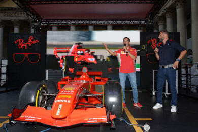 Sebastian Vettel e Ray-Ban al simulatore pit-stop