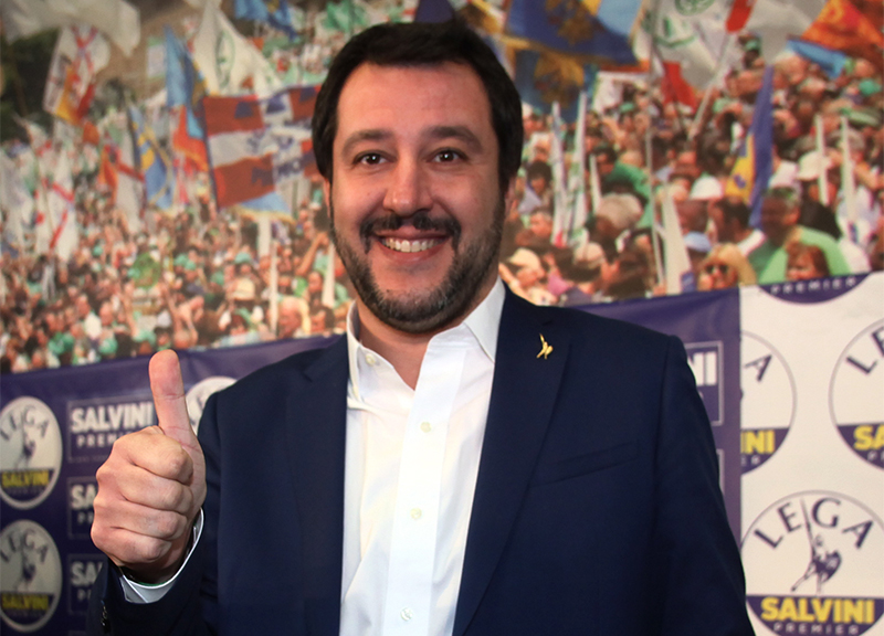 Diciotti, Matteo Salvini rischia trent’anni. Di Galera? No, di governo Diciotti, Matteo Salvini rischia trent’anni. Di Galera? No, di governo