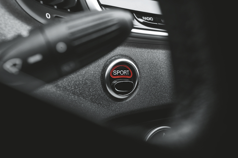 Abarth presenta la nuova gamma 595 Abarth presenta la nuova gamma 595