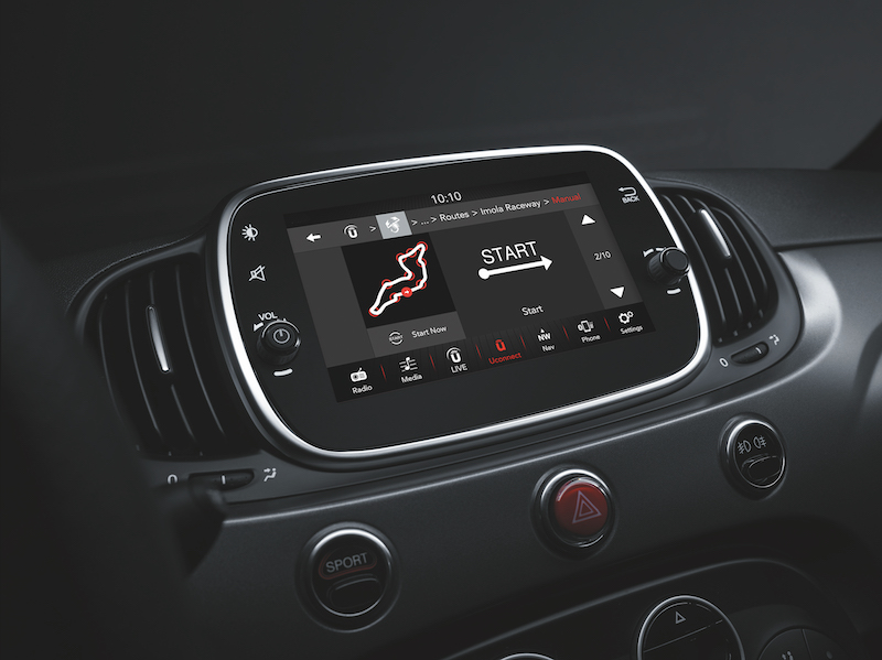 Abarth presenta la nuova gamma 595 Abarth presenta la nuova gamma 595