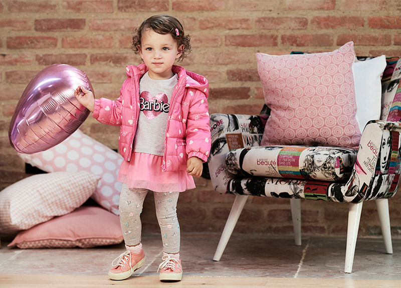 Original Marines con Barbie veste per la prima volta anche le più piccole. Original Marines con Barbie veste per la prima volta anche le più piccole.