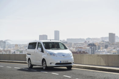 Nissan si conferma leader nella mobilità elettrica in Italia