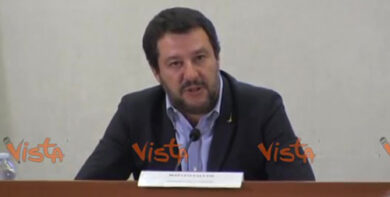 Manovra, Salvini: ”Modello Acquarius verrà traslato in materia economica”