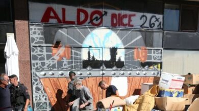 Via Oglio, gli attivisti di “Aldo dice” lasciano la palazzina