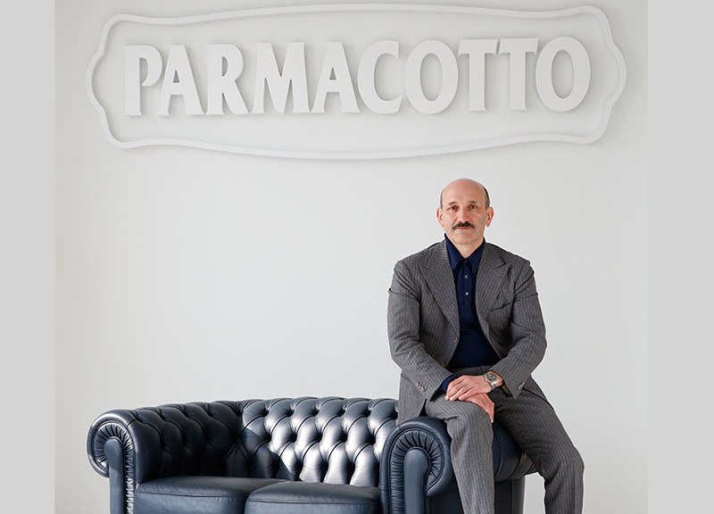 Parmacotto si rinnova e getta un ponte culturale e sociale tra Parma e Napoli Parmacotto si rinnova e getta un ponte culturale e sociale tra Parma e Napoli