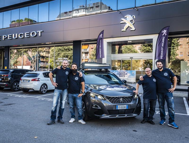 Sulle orme della “Via della Seta” con una Peugeot 3008 di serie Sulle orme della “Via della Seta” con una Peugeot 3008 di serie