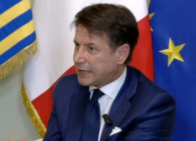 Conte e il concorso: “Rinuncio alla cattedra per sensibilità personale”