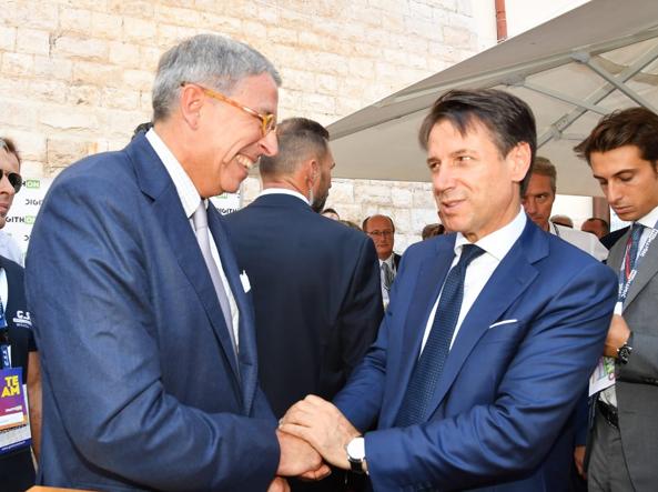 Tim, Vivendi prepara il controgolpe e de Puyfontaine cerca sponde nel governo Tim, Vivendi prepara il controgolpe e de Puyfontaine cerca sponde nel governo