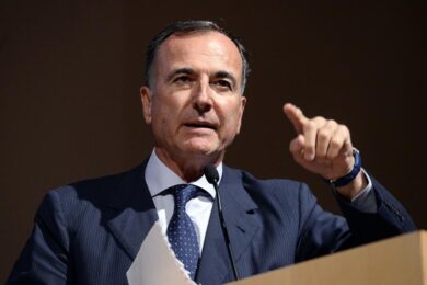 Coni, serie B resta a 19 squadre. Frattini: “Solo io volevo i ripescaggi”