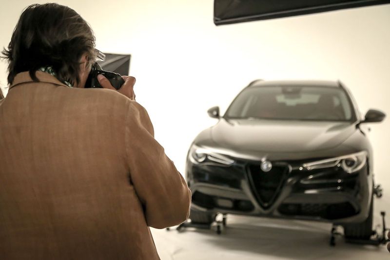 L’obiettivo di Giovanni Gastel interpreta la gamma Alfa Romeo B-Tech L’obiettivo di Giovanni Gastel interpreta la gamma Alfa Romeo B-Tech