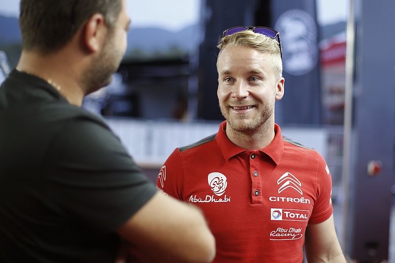 Le Citroen C3 WRC prendono confidenza con il difficile percorso