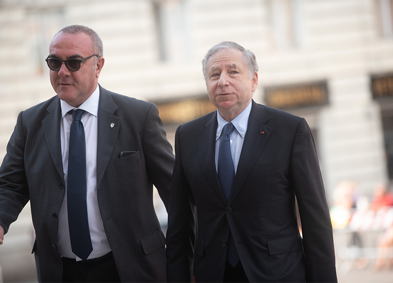 Marchionne, duomo di Torino gremito per l’omaggio al manager Marchionne, duomo di Torino gremito per l’omaggio al manager