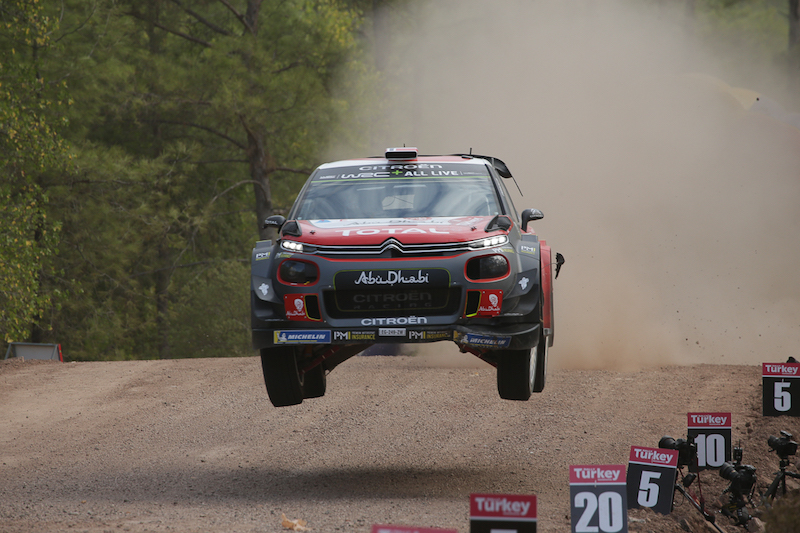 Rally di Turchia, le Citroen  C3 WRC combattono con la sfortuna