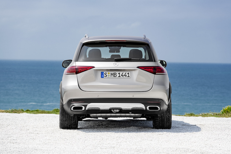 Debutta a Parigi la nuova Mercedes GLE