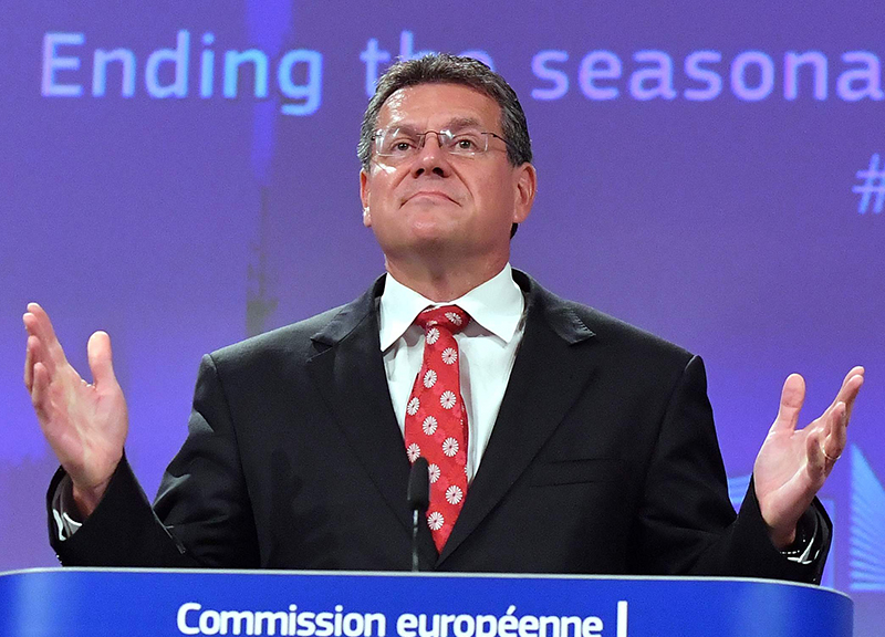 Commissione Ue, lo slovacco Maros Sefcovic candidato al post Juncker Commissione Ue, lo slovacco Maros Sefcovic candidato al post Juncker