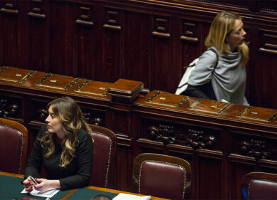 Meloni-Boschi,con chi a cena?La leader Fdi straccia Boschi. Il sondaggio: vota